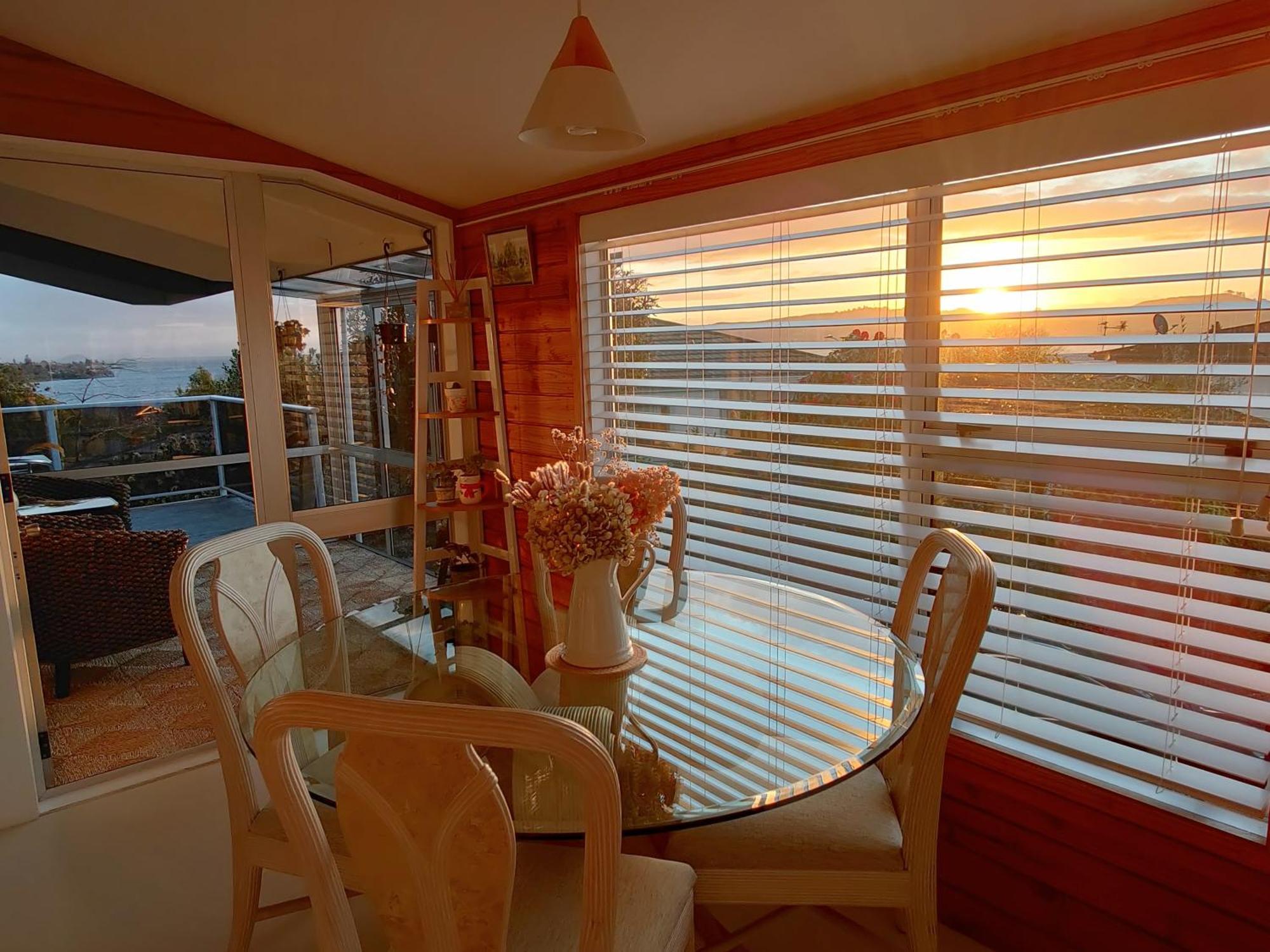 Delight In Birch-Lake View Holiday Home Taupo Dış mekan fotoğraf