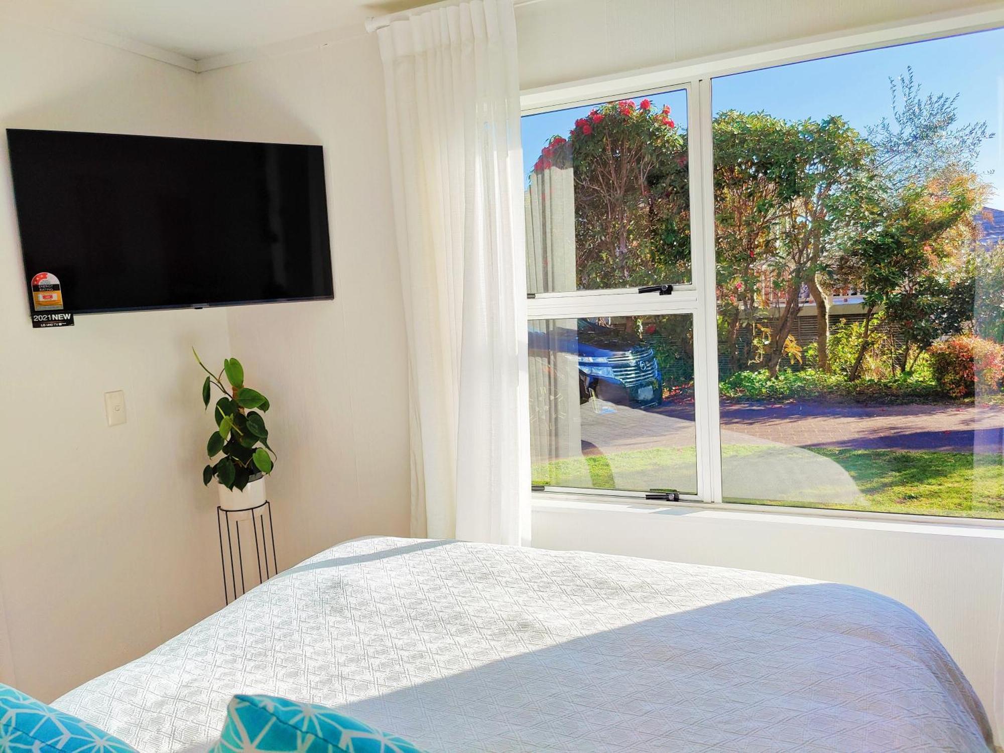 Delight In Birch-Lake View Holiday Home Taupo Dış mekan fotoğraf